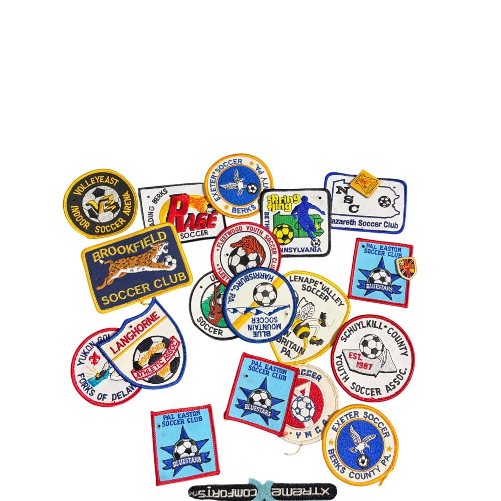 Vintage Soccer Patch‎ Lot 18pc Youth Club Tournament Pins Multicolor